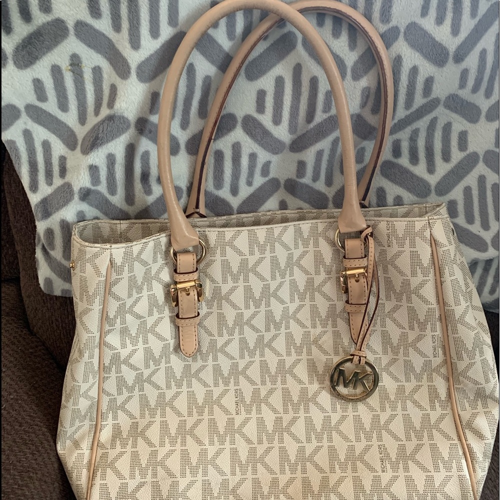 Micheal Kors very good condition